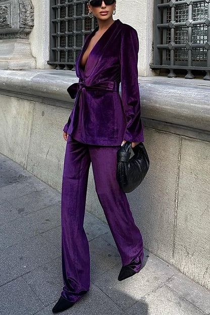 Classic Vintage Pants with a Flattering Fit