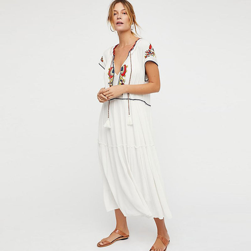 Beautifully Finished Dress in a Timeless Design