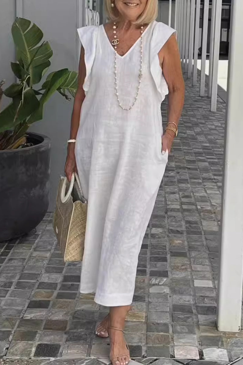 Beautifully Finished Dress in a Timeless Design
