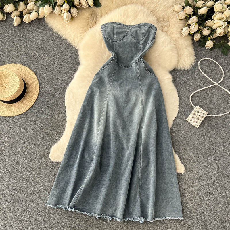 Classic Vintage & Enduringly Stylish Dress