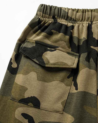 Well Tailored Pants with a Graceful Silhouette