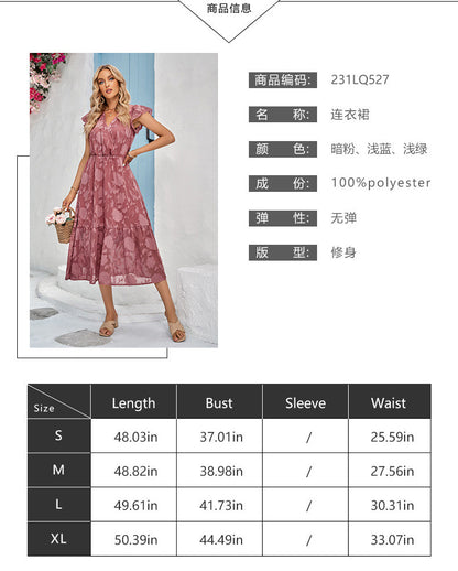 Beautifully Crafted Dress in a Classic Style