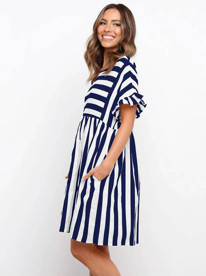 Well Tailored Dress with a Graceful Silhouette