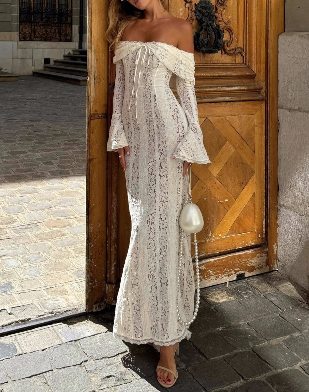 Sophisticated Dress with a Clean Classic Look