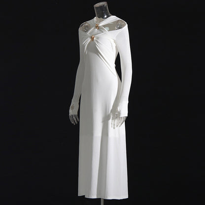 Beautifully Finished Dress in a Timeless Design