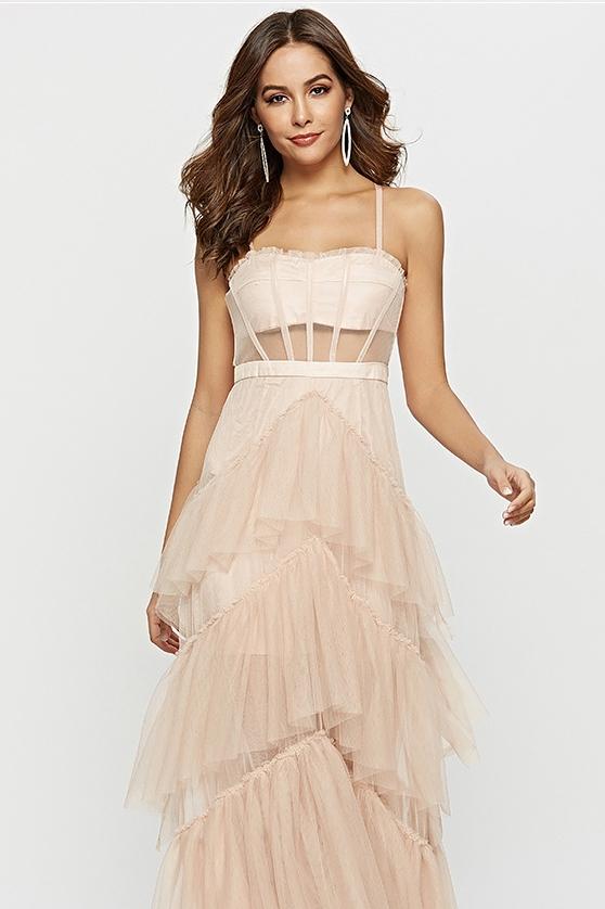 Beautifully Finished Dress in a Timeless Design