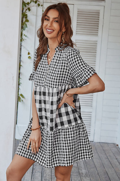 Classic Vintage Dress with a Flattering Fit