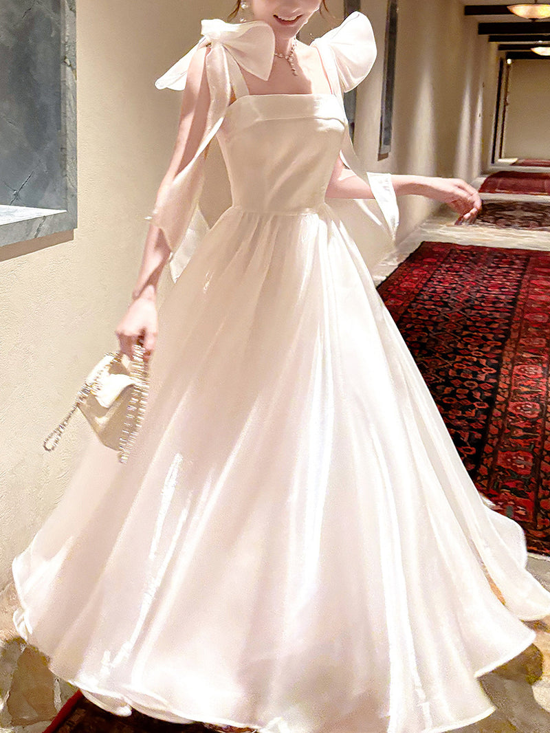 Beautifully Finished Garment in a Timeless Design