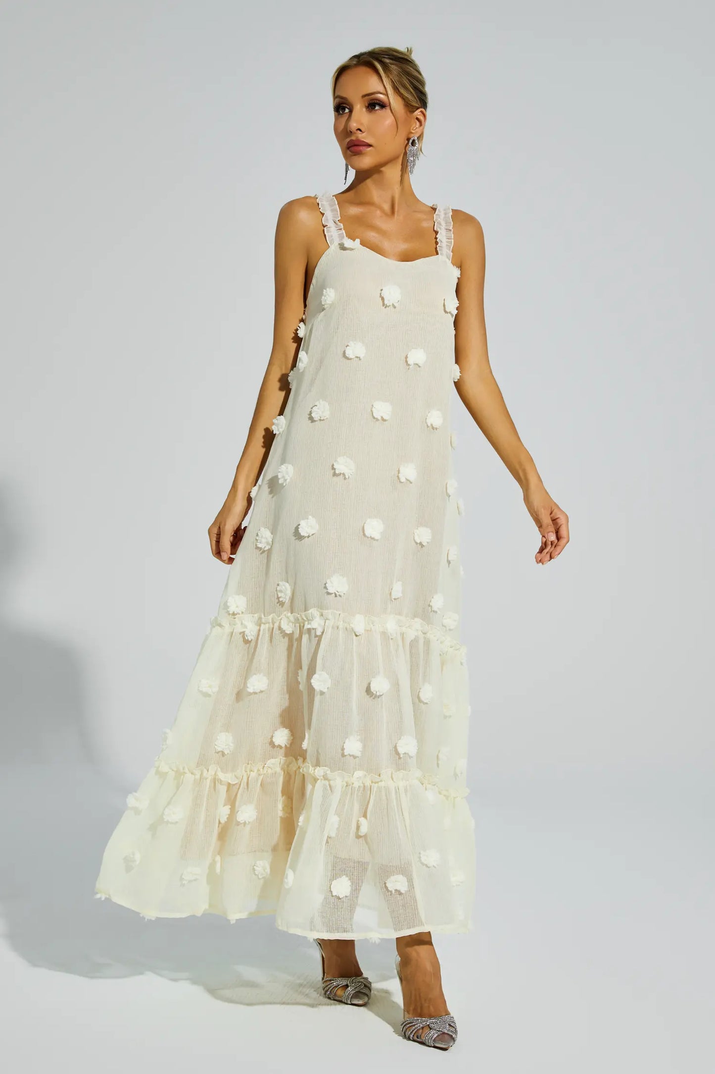 Beautifully Crafted Dress in a Classic Style
