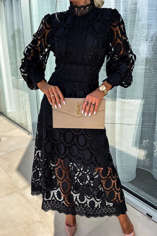 Classic Vintage Dress with a Flattering Fit