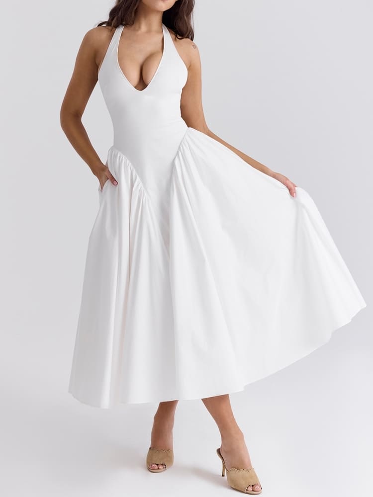 Beautifully Finished Dress in a Timeless Design
