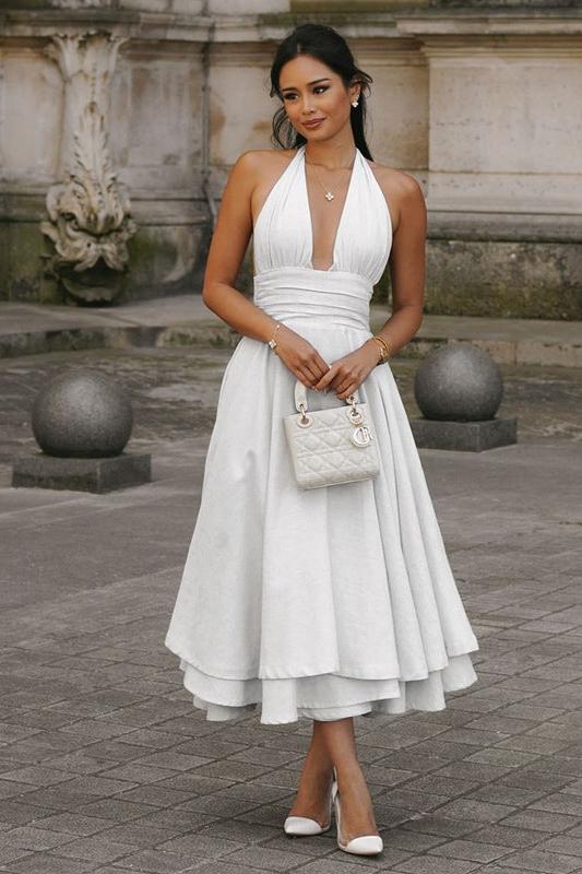 A Vintage Style Dress with Delicate Timeless Details