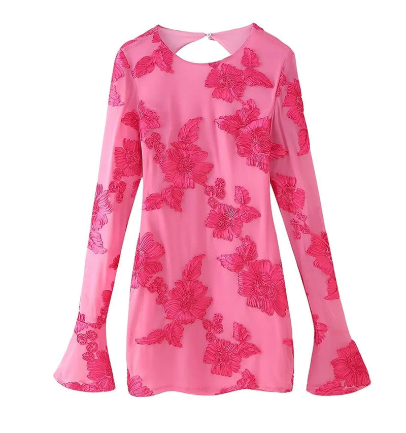 Beautifully Crafted Dress in a Classic Style