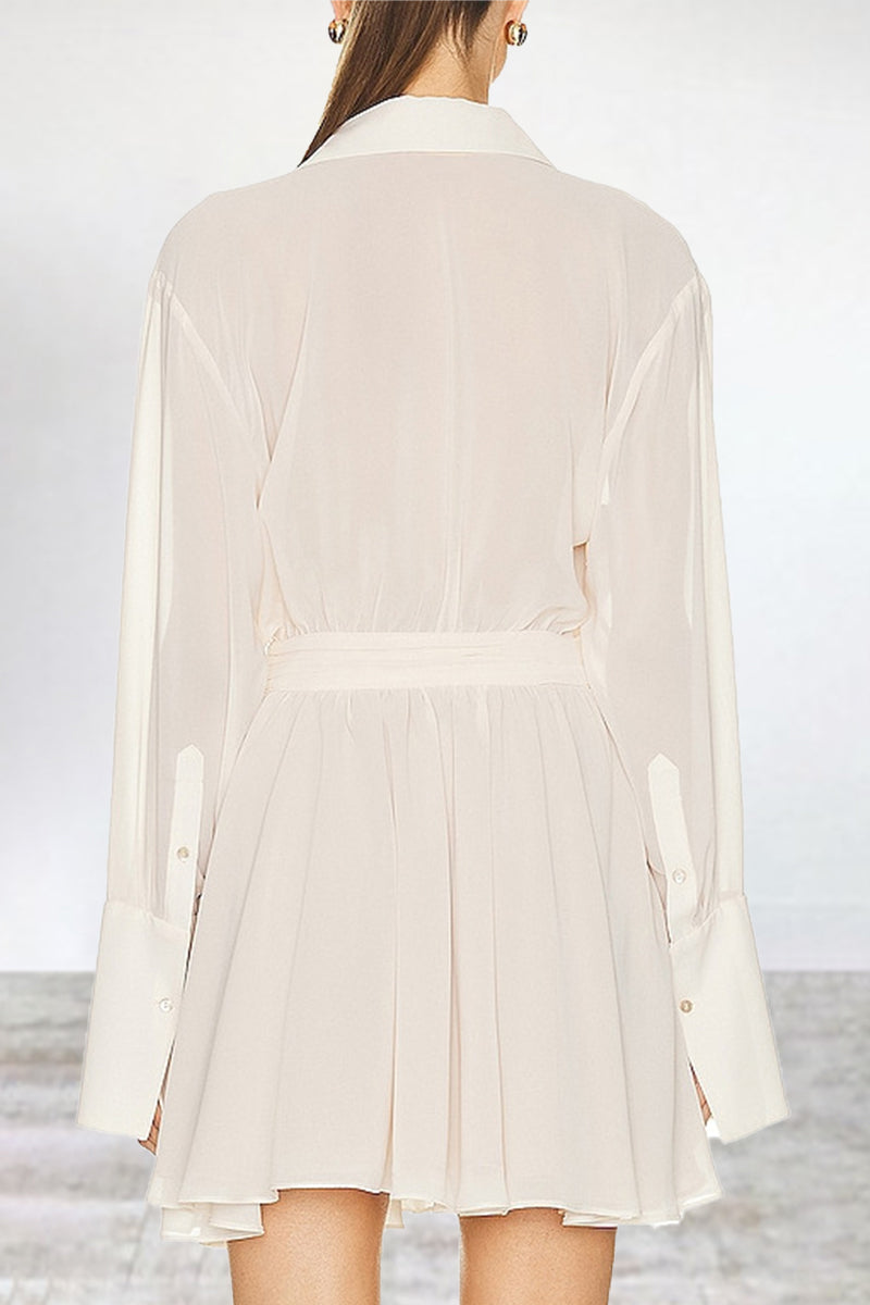 Well Tailored Dress with a Graceful Silhouette