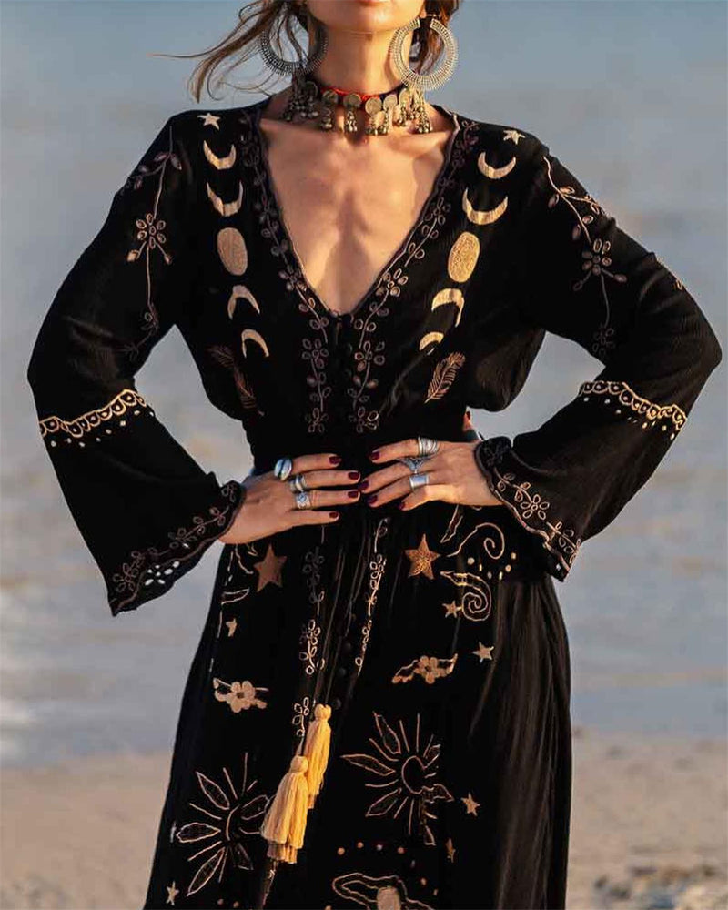 Effortlessly Elegant Dress with a Timeless Design