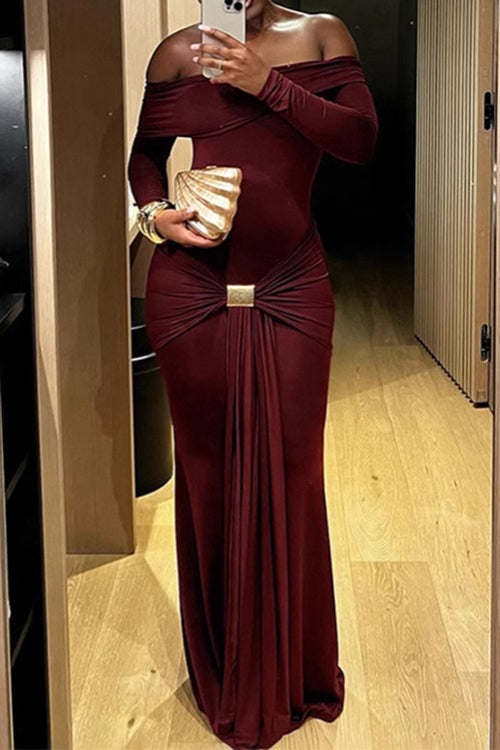 Well Tailored Dress with a Graceful Silhouette