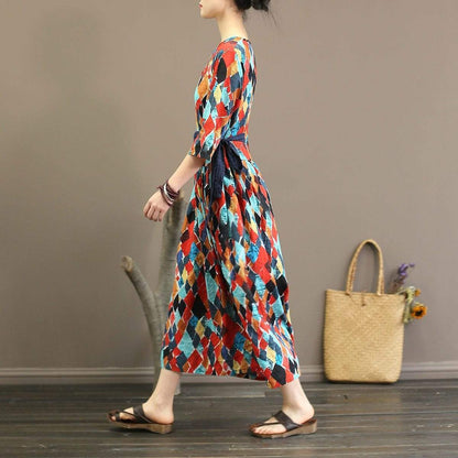 Classic Vintage Dress with a Flattering Fit
