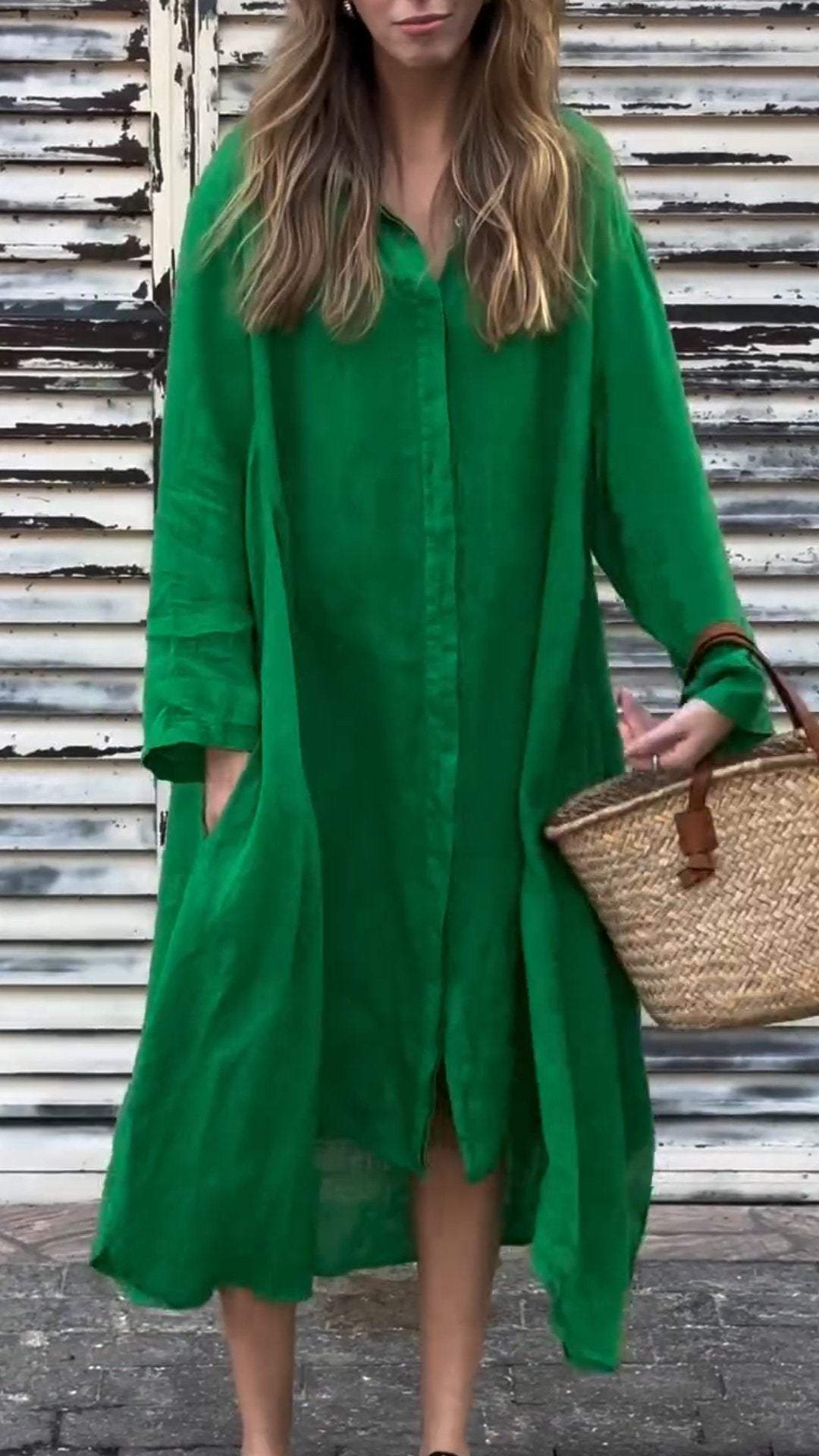 Well Tailored Dress with a Graceful Silhouette
