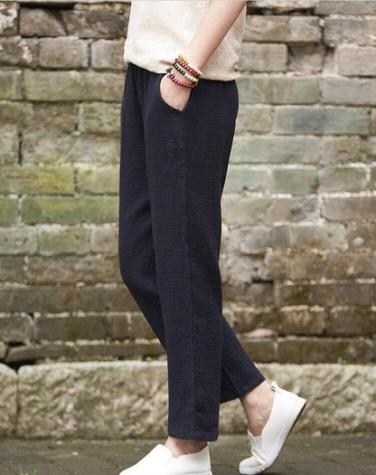 Well Tailored Pants with a Graceful Silhouette