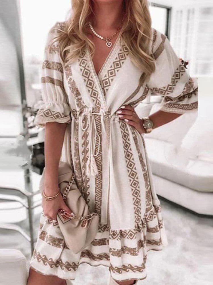 Beautifully Finished Dress in a Timeless Design