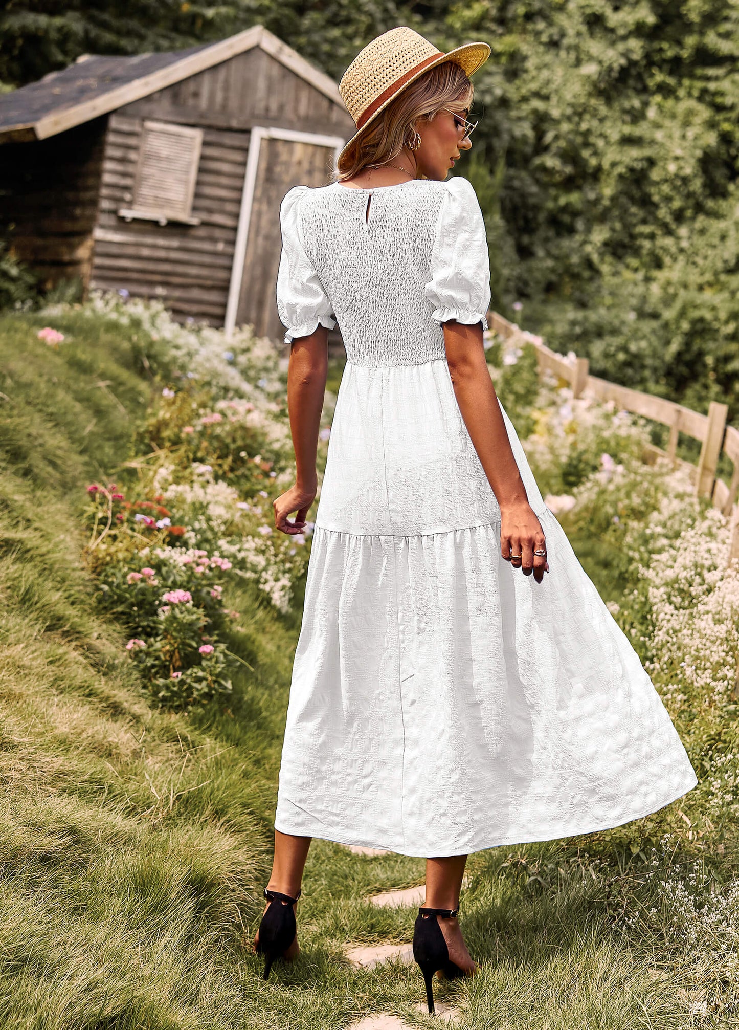 Classic Vintage Dress with a Flattering Fit