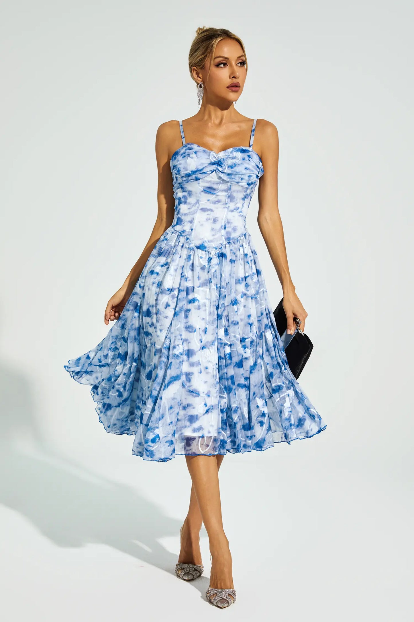 Polished Dress with an Effortless Classic Look