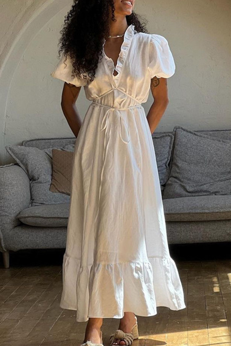 Well Tailored Dress with a Graceful Silhouette
