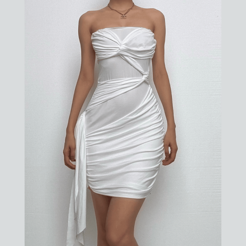 Effortlessly Elegant Dress with a Timeless Design