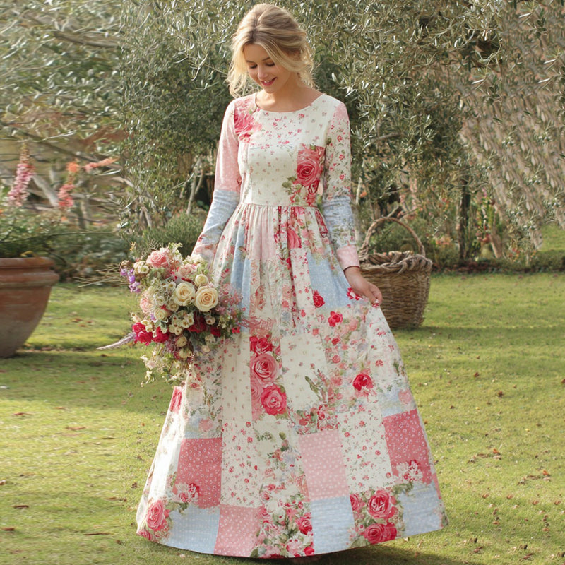 Well Tailored Dress with a Graceful Silhouette