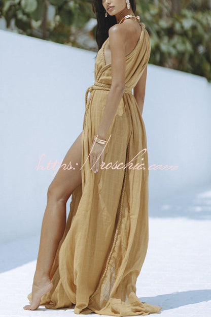 Beautifully Finished Dress in a Timeless Design