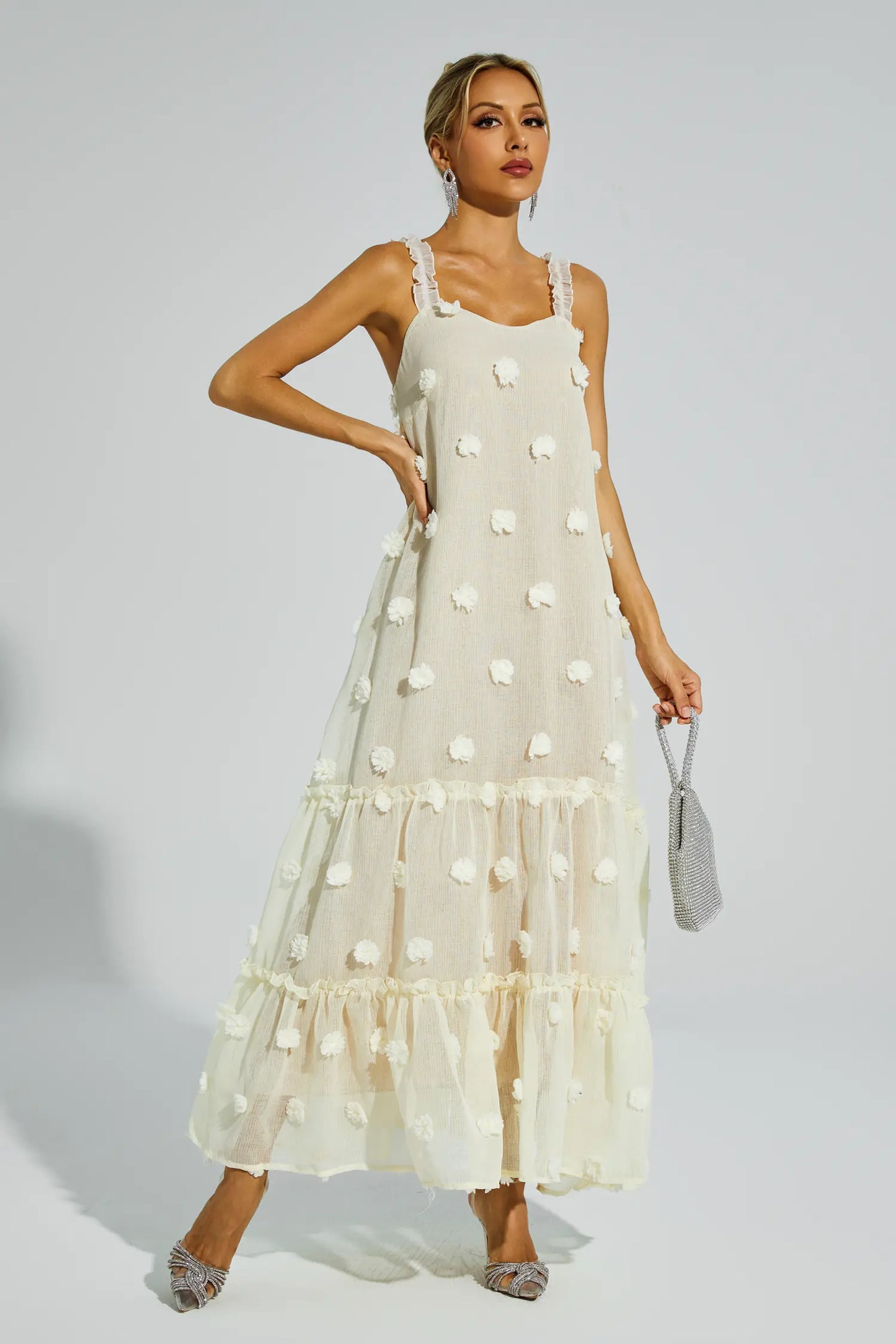 Beautifully Crafted Dress in a Classic Style