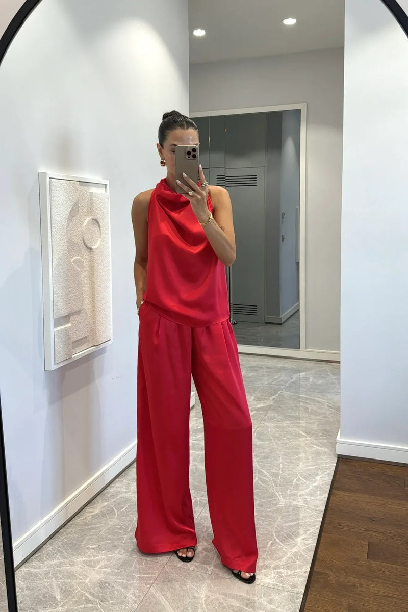 A Vintage Style Pants with Delicate Timeless Details