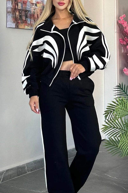 Gracefully Styled Pants for Any Occasion