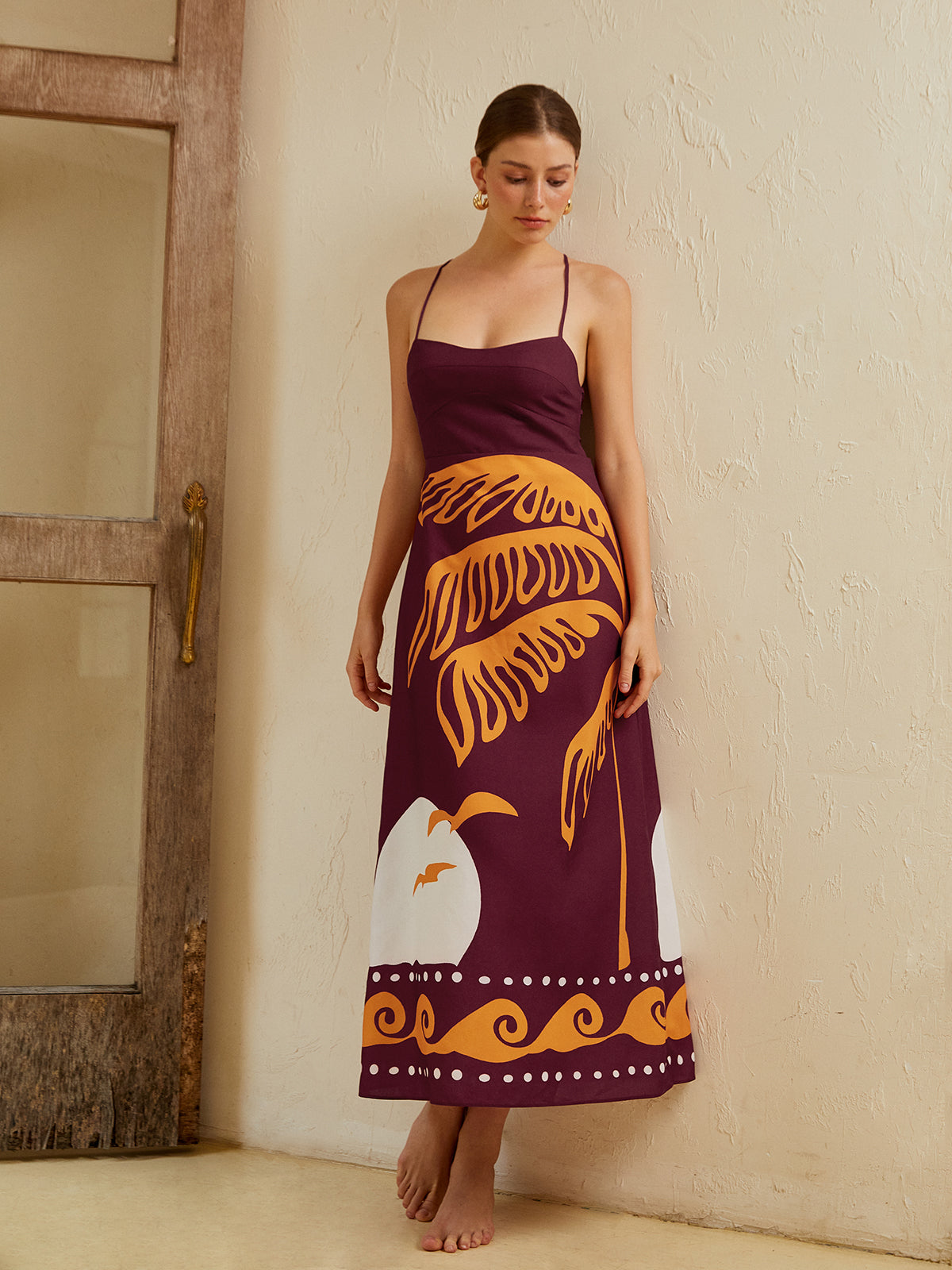Gracefully Styled Dress for Any Occasion