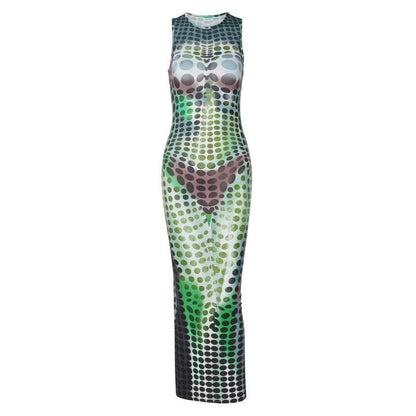 Well Tailored Dress with a Graceful Silhouette