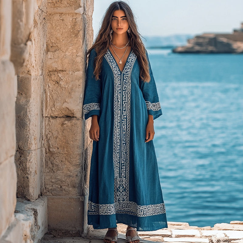 Beautifully Finished Dress in a Timeless Design