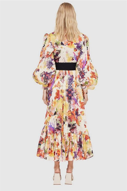 Classic Vintage & Enduringly Stylish Dress