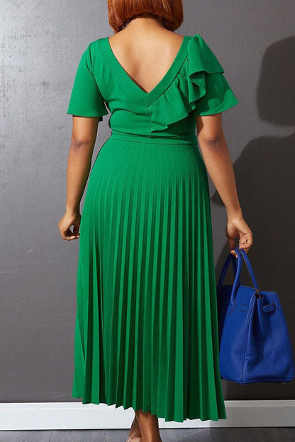 A Vintage Style Dress with Delicate Timeless Details