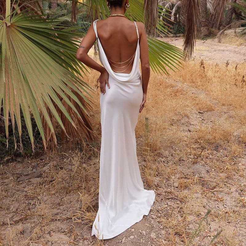Effortlessly Elegant Dress with a Timeless Design