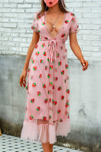 Effortlessly Elegant Dress with a Timeless Design