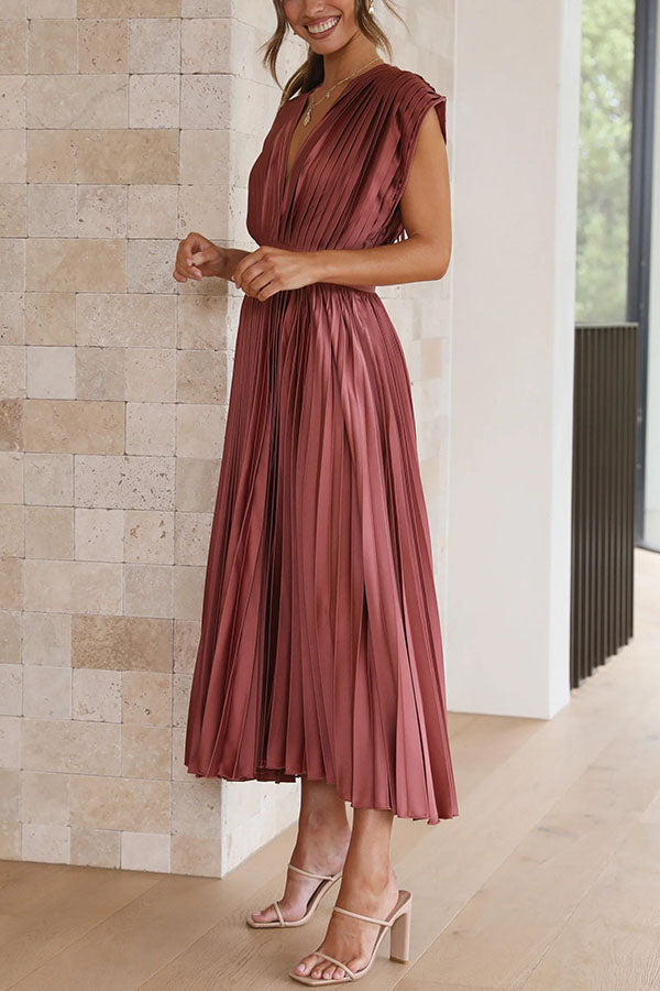 Sophisticated Dress with a Clean Classic Look