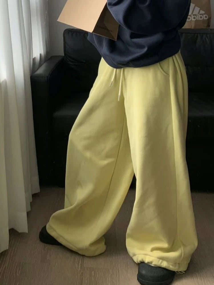 Sophisticated Pants with a Clean Classic Look