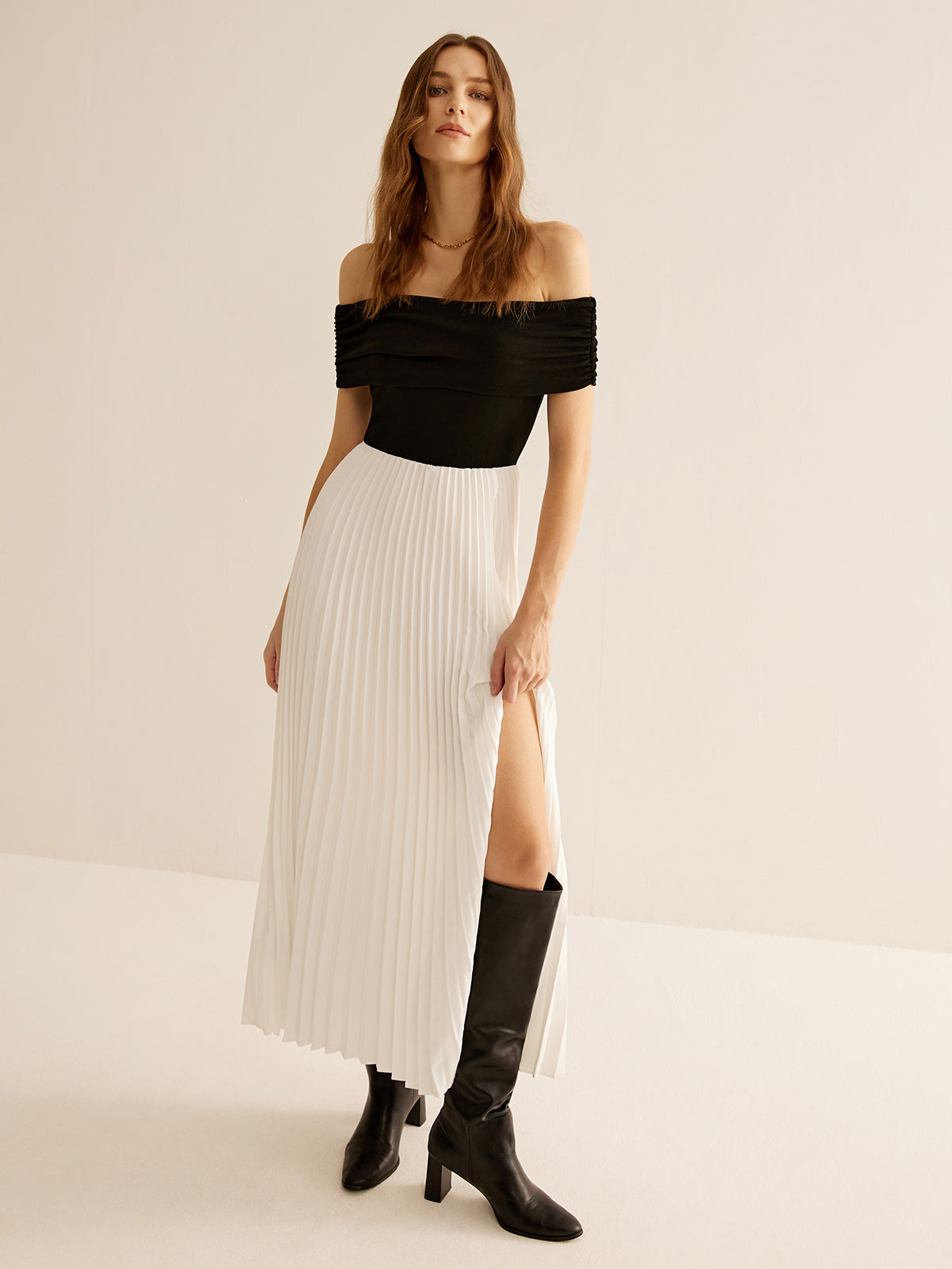 Gracefully Styled Dress for Any Occasion