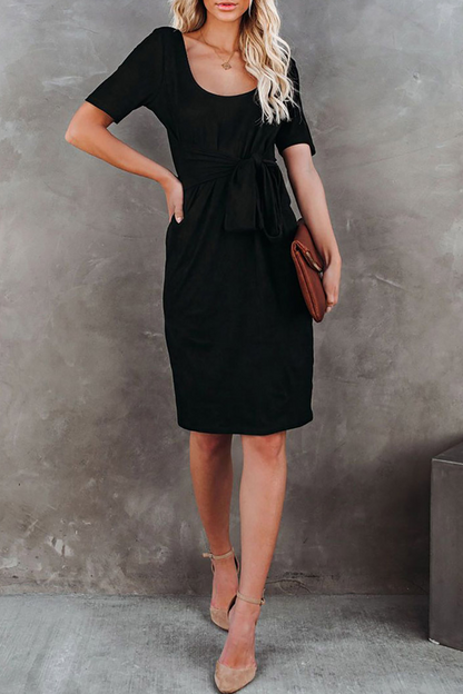 Gracefully Styled Dress for Any Occasion