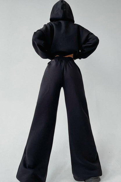 Elegantly Styled Pants for Everyday Wear