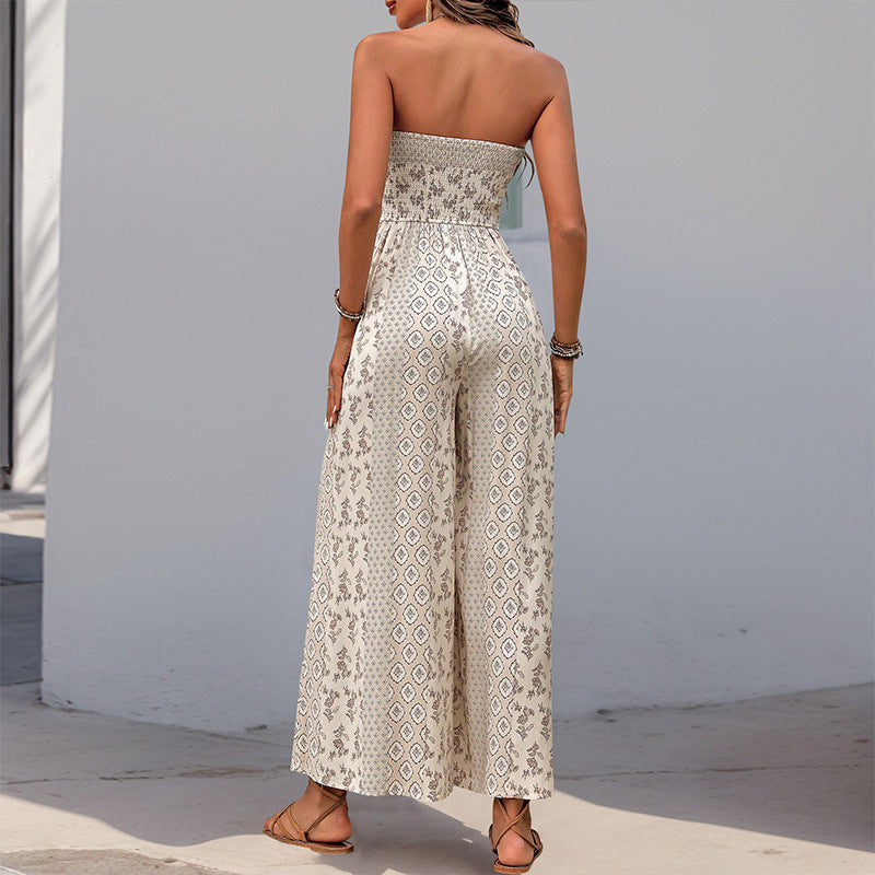 Well Tailored Top with a Graceful Silhouette