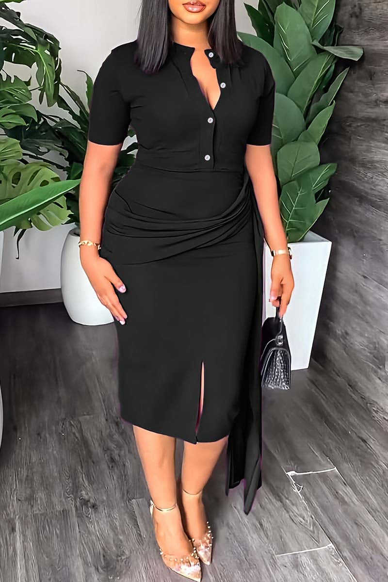Classic Vintage Dress with a Flattering Fit