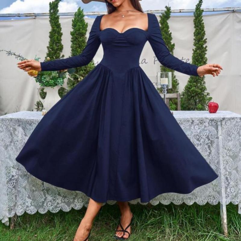 A Vintage Style Dress with Delicate Timeless Details