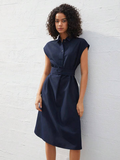 Effortlessly Elegant Dress with a Timeless Design