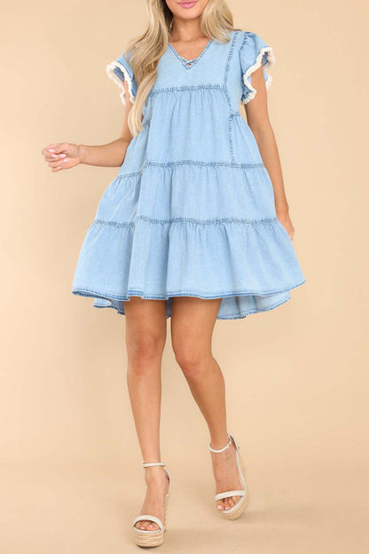 Effortlessly Elegant Dress with a Timeless Design